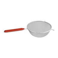 cedník 18 cm plastové držadlo