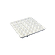 plato na vajcia biele